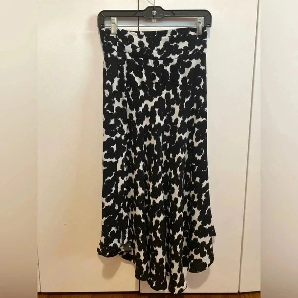 A.L.C. Corso Black and white Flowy High Low Midi Skirt 100% Silk Size 2 - Picture 2 of 9